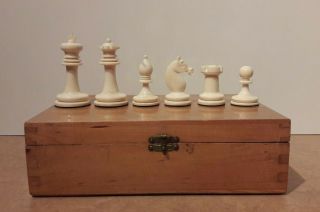Fine Antique Uhlig Bovine Bone Staunton Chess Set & Uhlig Box.  C.  1900