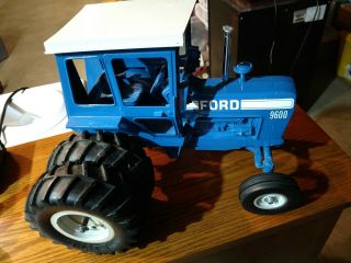 Ford 9600 toy tractor 3