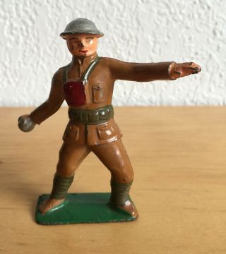 Vintage Barclay Manoil Soldier Throwing Hand Grenade With Cast Helmet