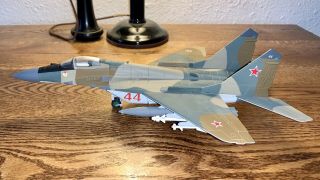 Franklin MIG - 29 Fulcrum Fighter Aircraft - 1/48 Scale 3