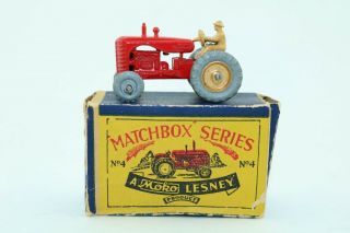 Matchbox Lesney Moko No 4 Massey - Harris Tractor - England - Script Box