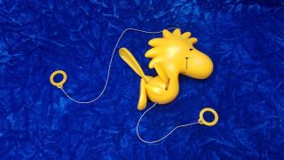 Vtg Aviva Toys Woodstock Pull String Plastic Toy Snoopy Peanuts Gang Chirp