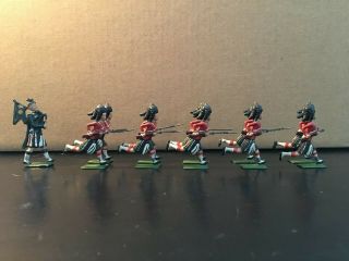 Britains Seaforth Highlanders Charging with Piper Vintage 2