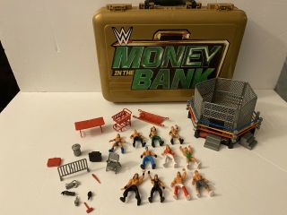 Wwe Wrestling Money In The Bank Carring Case And Miniature Play Set