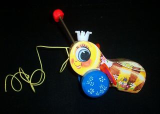 Vintage 60`s Fisher Price Queen Buzzy Bee Wooden Bee Pull Along 444 3