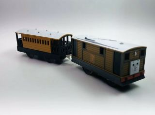 Toby & Henrietta Thomas & Friends Trackmaster Train Motorized Railway