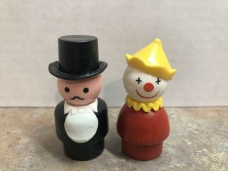 Vintage Fisher Price Little People Wooden Body Ringmaster & Clown 991 Circus