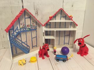 Clifford The Big Red Dog House Play Set With Figures & Accessories Wow Look