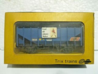 Vintage Ho Trix Trains Bulk Grain Van " Johnnie Walker) 1680 W Box