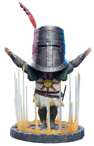 Dark Souls - Solaire Of Astora Sd 9” Pvc Statue (first 4 Figures)