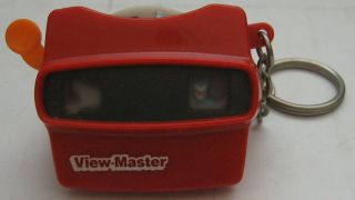 View - Master Keychain 1997 Basic Fun Miniature Viewer With Reel Key Ring
