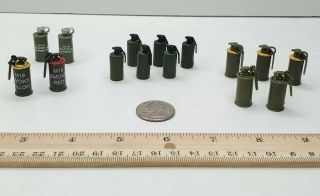 21st Century Ultimate Soldier 1:6 Scale Smoke Grenades Red Yellow Weapon X14 L7