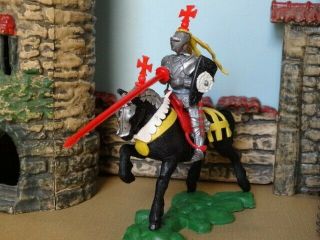Britains Swoppet Knight,  Mounted Charging With Lance,  Toy Soldiers,  Complete