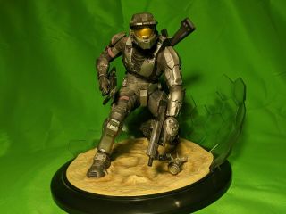 Halo - Halo 3 Artfx Statue Series: Field Of Battle Steel Spartan