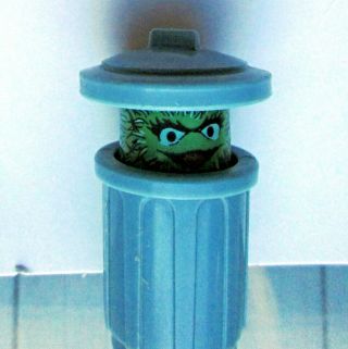 Vintage Fisher Price Little People Sesame Street Oscar The Grouch Trash Can 3