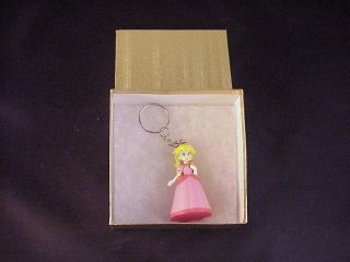 Custom Nintendo Mario Bros.  Princess Peach Figure Keychain In Gift Box