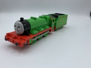 Thomas & Friends Henry Hit Toy Trackmaster Motorized Train Engine & Car 2006