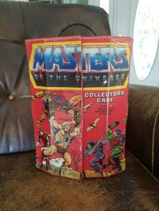 Vintage Motu Masters Of The Universe Collectors Case And 2 Action Figures