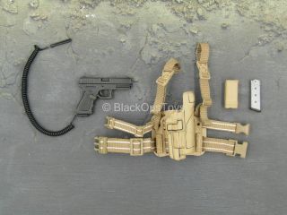 1/6 Scale Toy Cia - 9mm Pistol W/drop Leg Holster Set