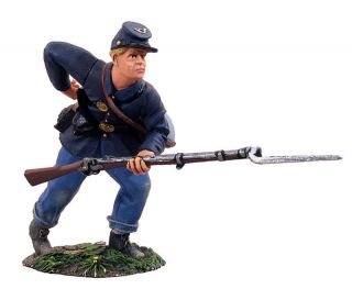 W Britain Acw 31028 Union Infantry Standing Reaching For Cartridge No.  1 - Ret.