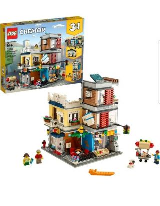 Lego 31097 3 - In - 1 Townhouse Pet Shop & Cafe Block Building Kit W/3 Minifigures