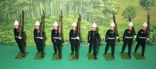 Britains Royal Marines,  Full Dress,  Marching Slope Arms,  Set 35,  Lead Soldiers