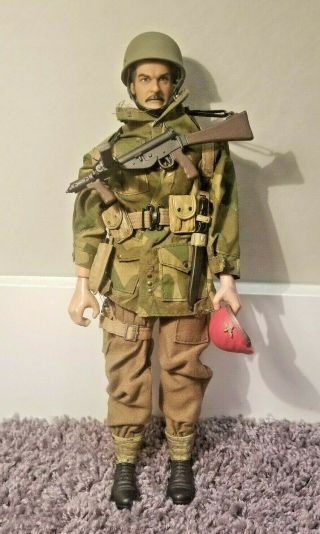 1/6 Scale Ww2 British Paratrooper With Sten Gun 21st Century Toys