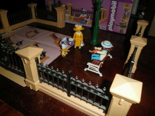 Playmobil 5360 Victorian Fence set 3 figures Bench Light 5300 Mansion 3