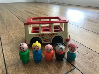 Vintage Fisher Price Little People White/red Mini Bus 141,  With 5 Figures 1969