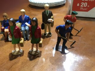 11 Lgb G Scale Figures/ People And Bench