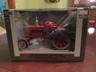 Speccast 1/16 Scale Die Cast Ih 300 Lp Gas Wide Front Tractor - Mib
