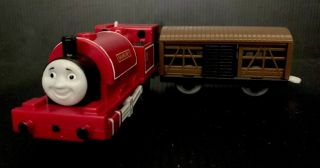 Thomas The Train Trackmaster Motorized Skarloey And Brown Cattle Car 2006