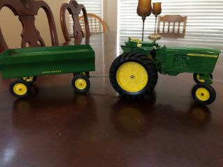 Vintage John Deere Tractor 3020 Green,  Wagon No.  547 Ertl Co Model Toy Diecast