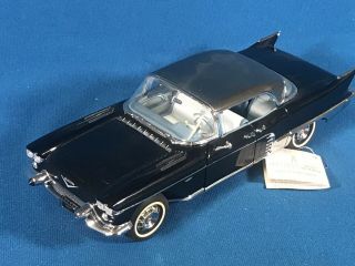 Franklin 1957 Cadillac Eldorado Brougham Diecast Model Car 1:24 Scale