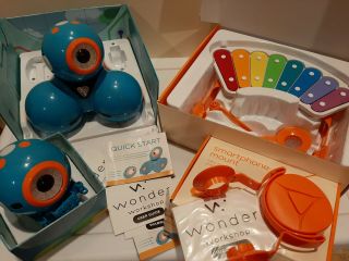 Wonder Workshop Dot And Dash Coding Robots With Accessory Xylophone