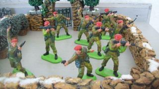 Nine W Britains Deetail From Set 6300 British Paratroopers