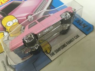 The Simpsons Pink Family Car - in package - Hot Wheels Diecast Car 2