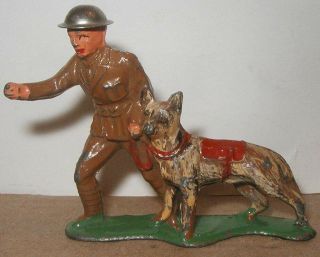 Vtg Manoil Barclay Lead Toy Soldier Wwi Dog Trainer & German Shepherd