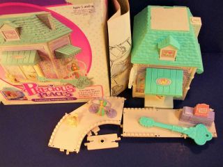 Fisher Price Precious Places Magnetic Key Dollhouse Complete
