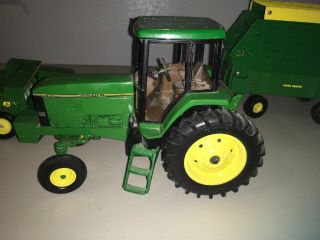 ERTL John Deere Tractor 7600 & 585 Square Bailer & Hay Trailer USA VINTAGE 2