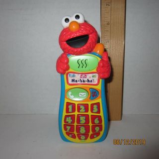 Sesame Street Elmo Knows Your Name Talking Cell Phone Toy 2006 Mattel