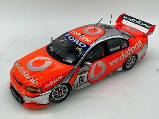 1:18 Classic Carlectables 2007 Ford Falcon Bf Vodafone Jamie Whincup 18282 Read