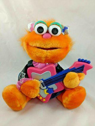 Fisher Price Rock N Roll Zoe Animated Plush Musical Moves 11 " 200 Stuffed Animal