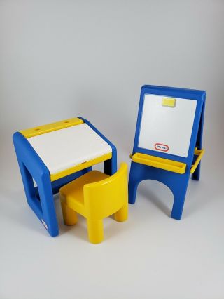 Vintage Little Tikes Dollhouse Toys / Furniture - Art Easel & Desk And Chair Set