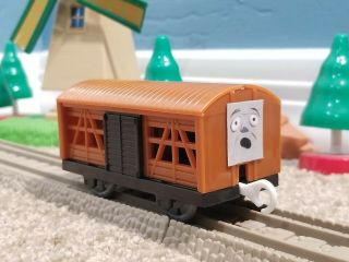 Tomy Trackmaster Thomas & Friends Custom Troublesome Cattle Box Car