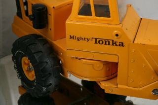 Vintage 1970s Orange Long Pressed Steel Mighty TONKA USA Road Grader Near 3