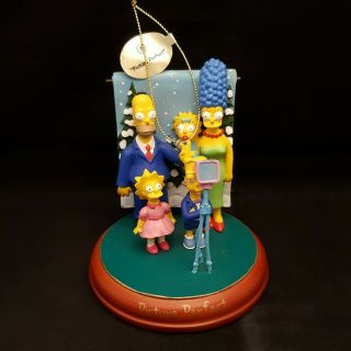 Bradford Editions The Simpsons Illuminated Christmas Ornament - Picture Perfect