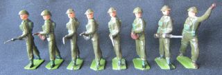 Britains Toy Lead Soldiers Great Britain Infantry Rifles and Tommy Guns Officer 2