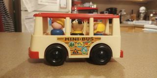 Vintage Fisher Price Little People White/Red Mini Bus 141,  With 5 FIGURES 3