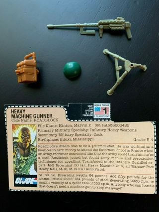 Gi Joe 1984 Road Block Heavy Machine Gunner File Card Backpack Gun Tripod Ammo
